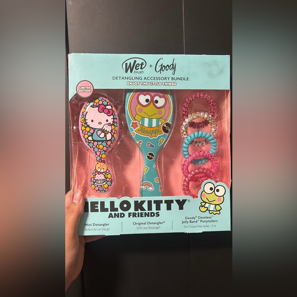 Hello Kitty & friends